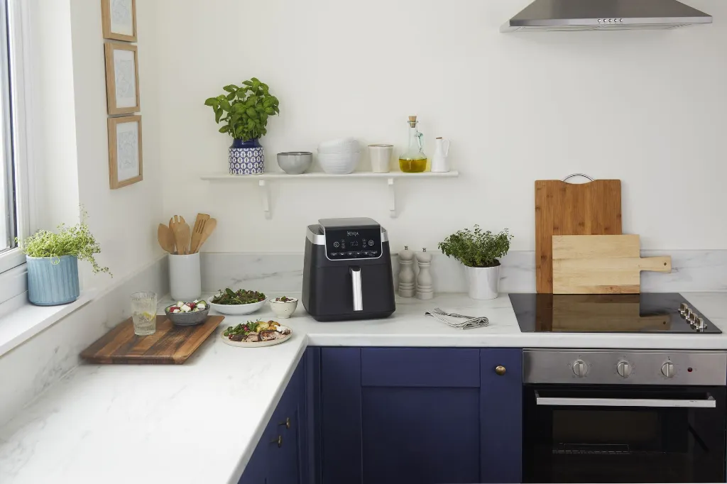 AF180EU-Machine in Corner With Plated lamb dish.webp