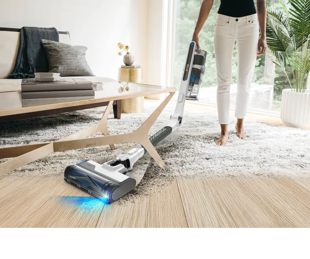 JPG-R_IA3241EUT_InUse_Flex_LivingRoom_UnderTable_Woman_ON_Layered.webp