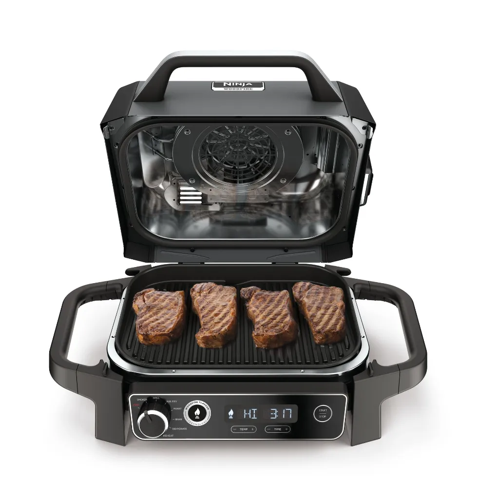 JPG-OG701EU_Hero_Front_LidOpen_Grill_Steaks_Hi_317.webp